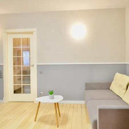 Jessapart- Babka Tower Apartamento Varsóvia