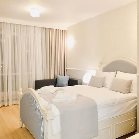 Jessapart- Babka Tower Apartament Warszawa