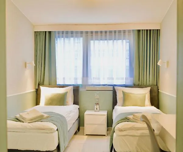 Jessapart- Babka Tower アパート